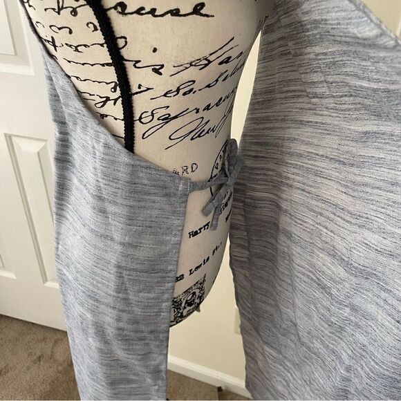 Sur La Table Light Blue Tie Marled Apron OSFM Big Pockets NWOT - Picture 7 of 9